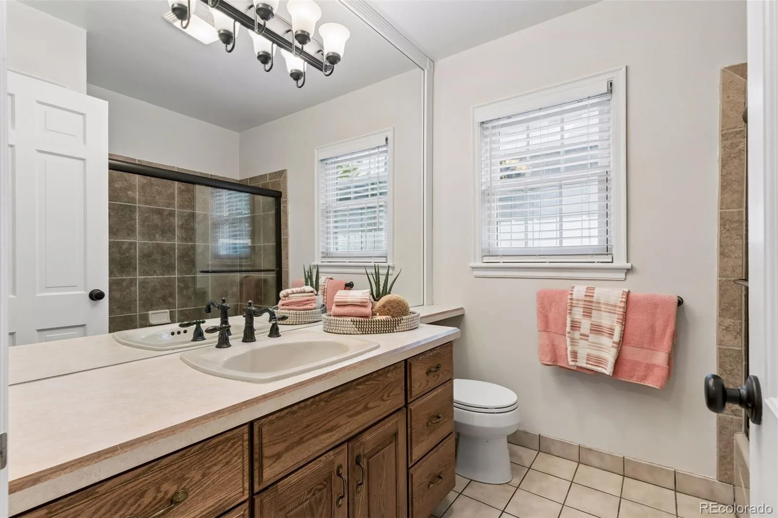 3445 S Bellaire Street Denver CO 80222 | MLS #REC9189190 09222026140936 1600 18