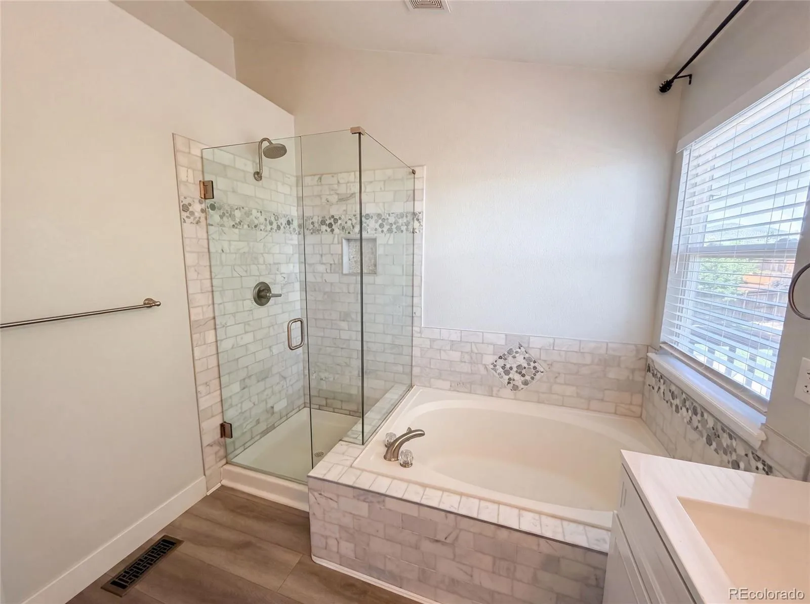 9379 W Ute Drive Littleton CO 80128 | MLS #REC9189821 07062026191545 1600 10