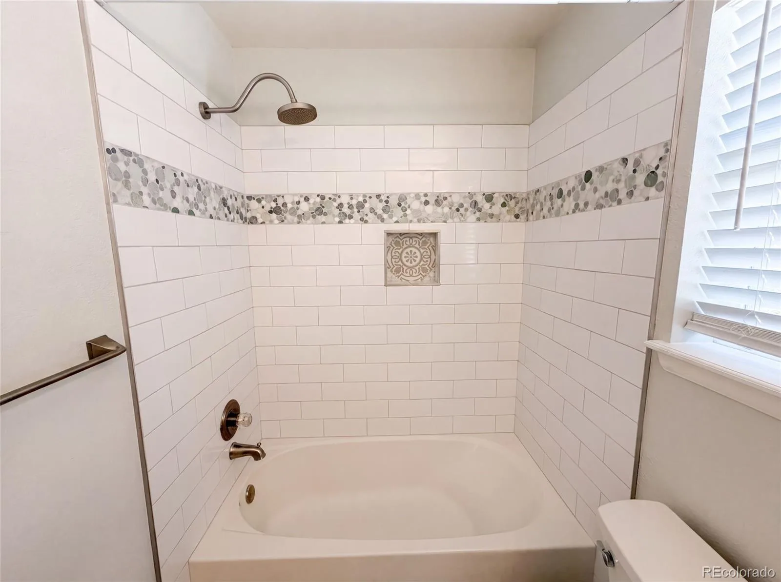 9379 W Ute Drive Littleton CO 80128 | MLS #REC9189821 07062026191545 1600 15