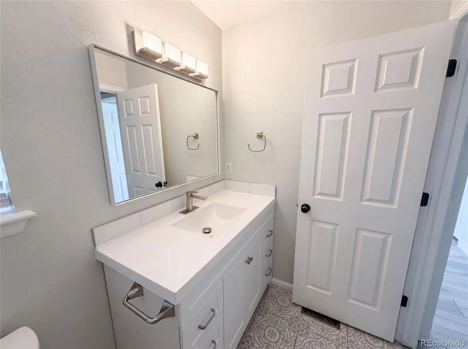 9379 W Ute Drive Littleton CO 80128 | MLS #REC9189821 07062026191545 1600 16