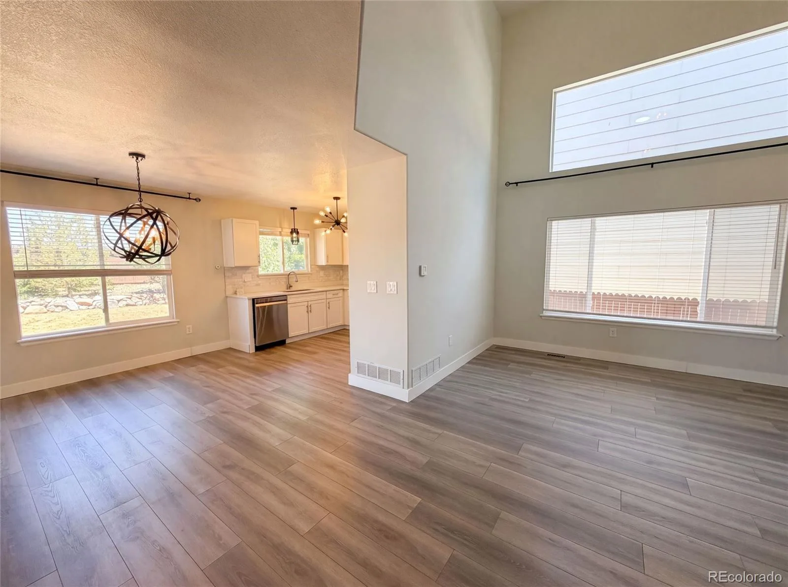 9379 W Ute Drive Littleton CO 80128 | MLS #REC9189821 07062026191545 1600 2