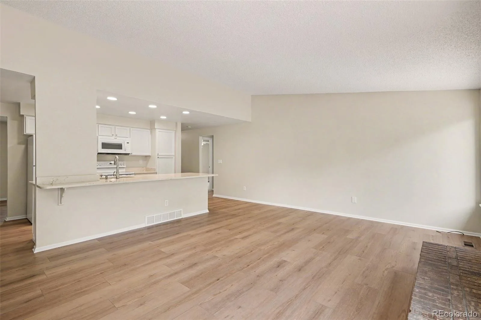 3638 S Bahama Street Aurora CO 80013 MLS #REC9190155 06272026154826 1600 6