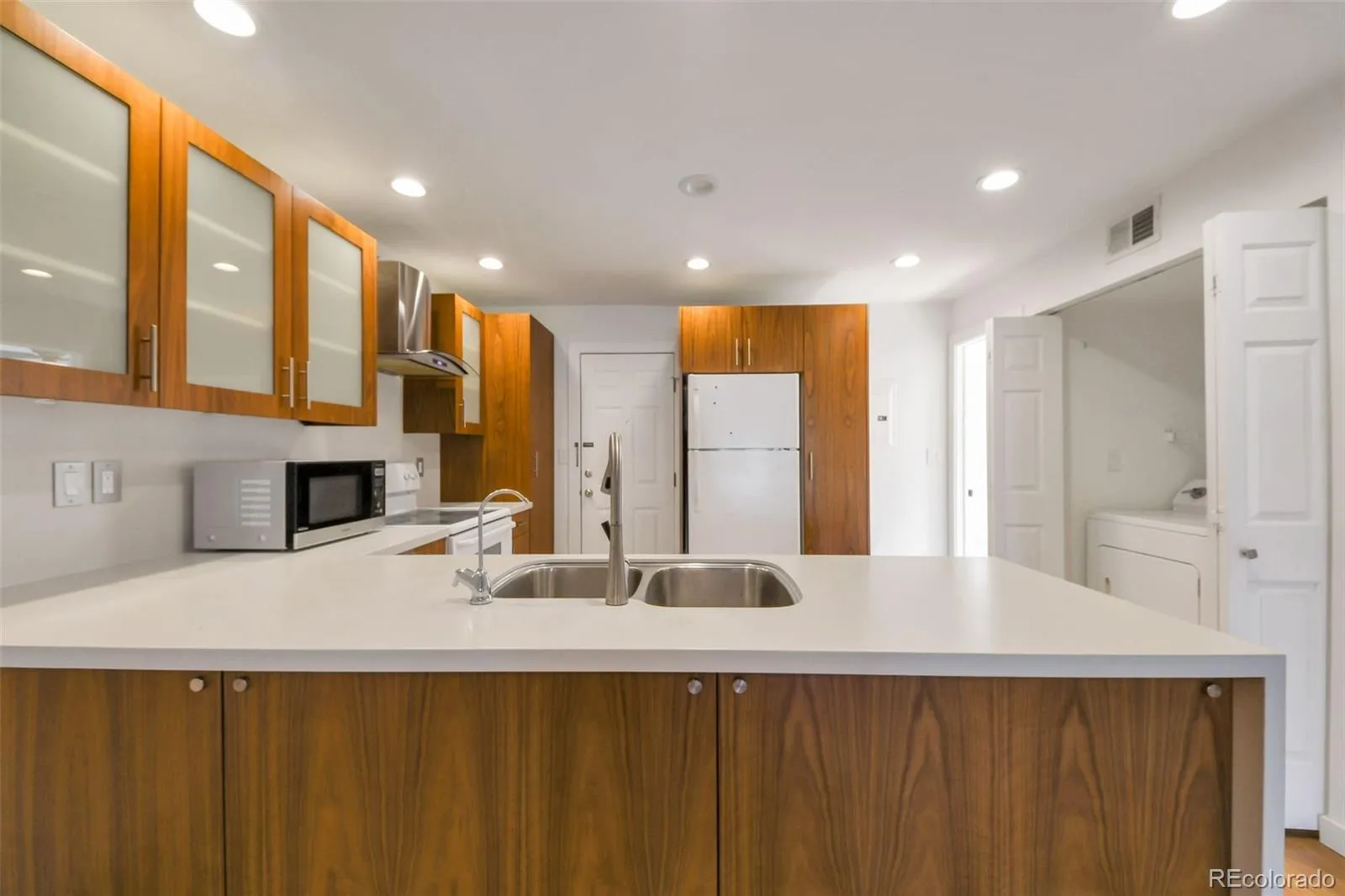 12555 E Tennessee Circle #303 Aurora CO 80012 MLS #REC9190249 04202026202200 1600 0