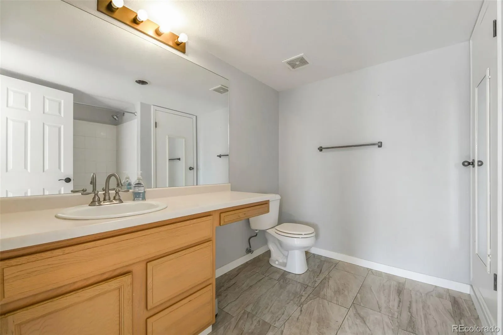 12555 E Tennessee Circle #303 Aurora CO 80012 MLS #REC9190249 04202026202200 1600 13