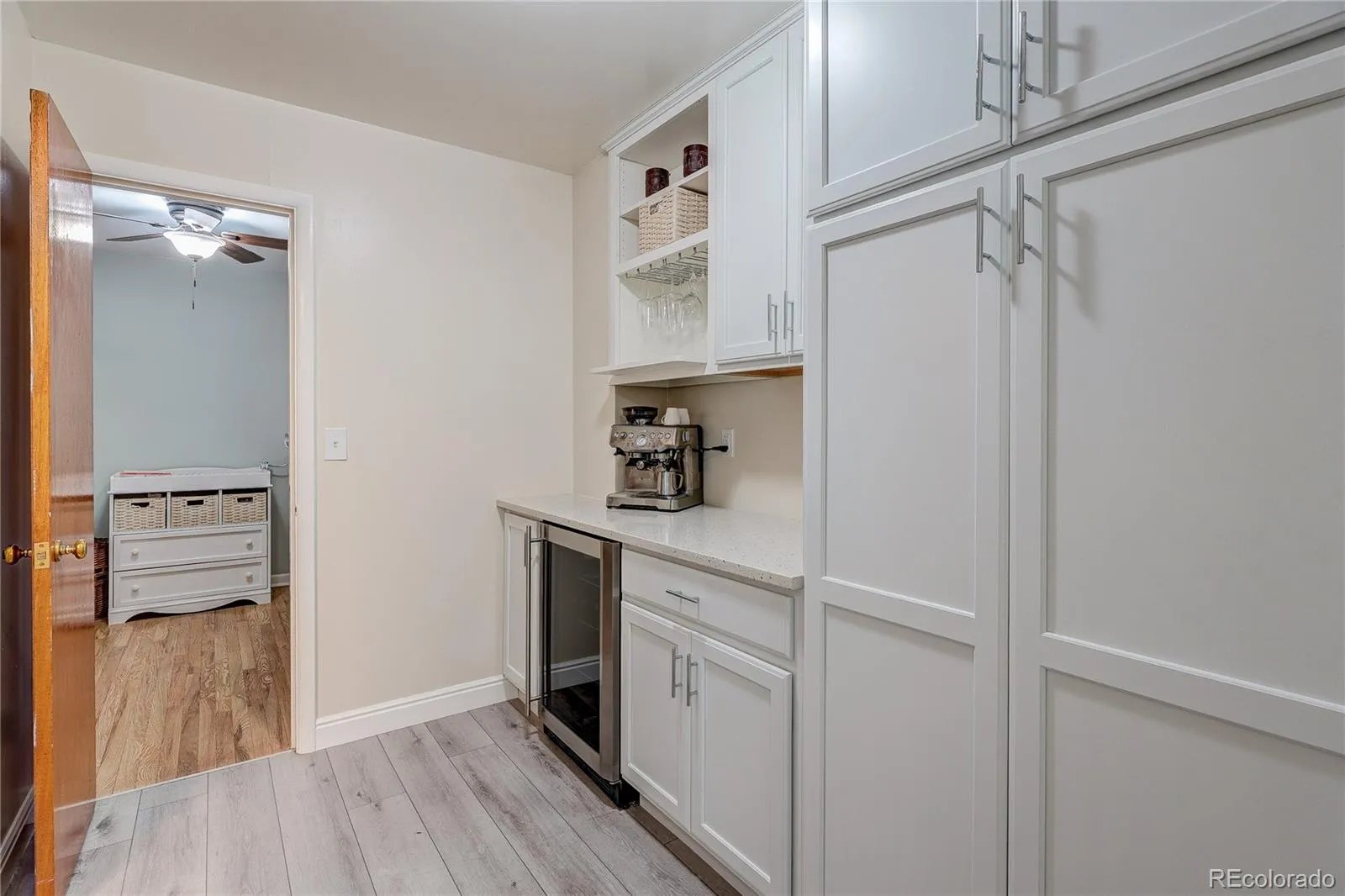 04162026220657 1600 16