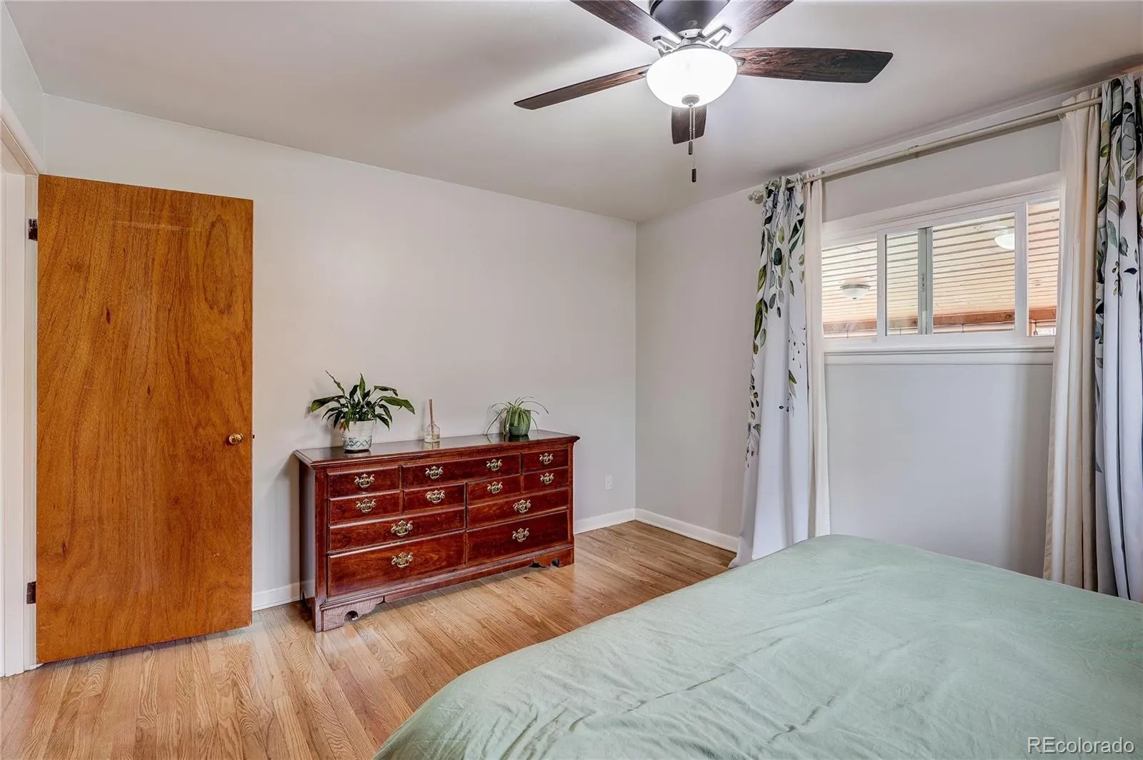 04162026220657 1600 20