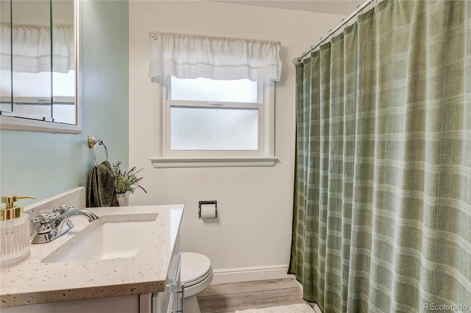 04162026220657 1600 21