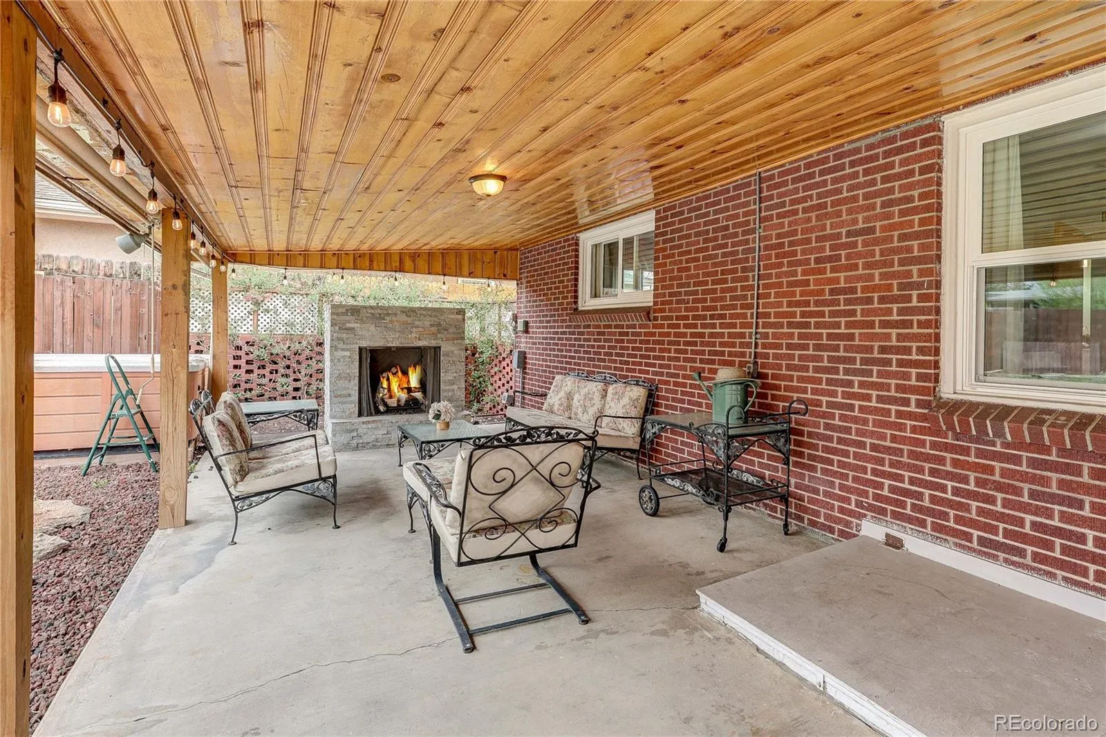 04162026220657 1600 30