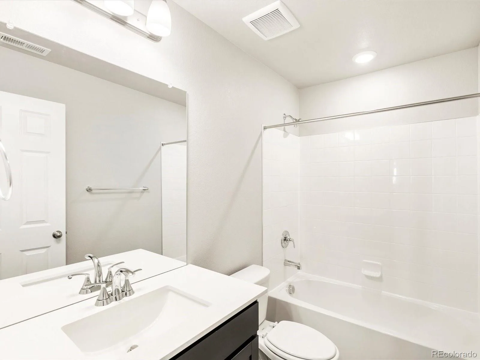 17657 E 89th Way Commerce City CO 80022 | MLS #REC9191712 08192026174908 1600 14