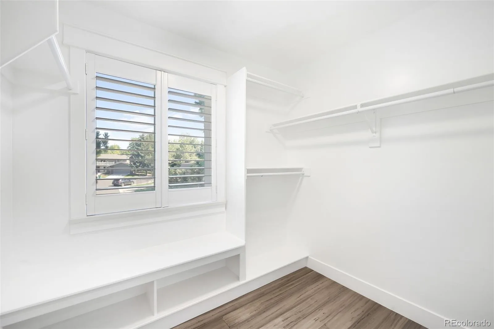 4015 S Olive Street Denver CO 80237 | MLS #REC9191927 09222026140908 1600 34