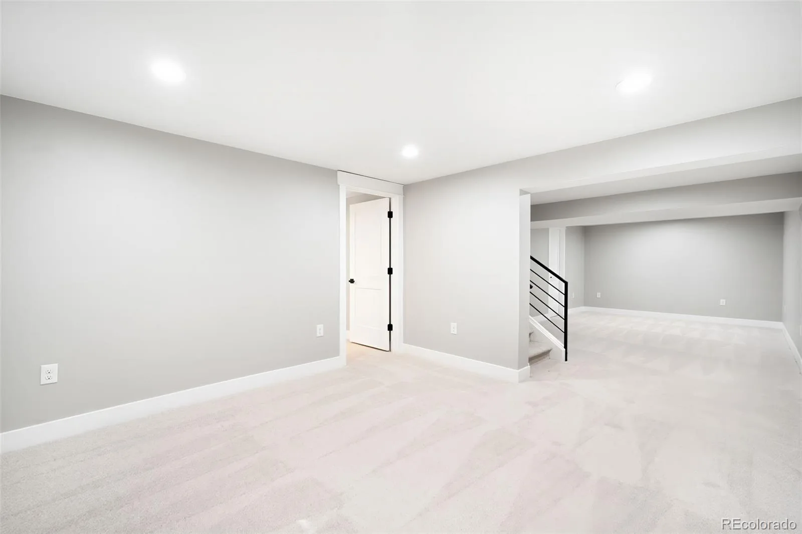 4015 S Olive Street Denver CO 80237 | MLS #REC9191927 09222026140908 1600 38