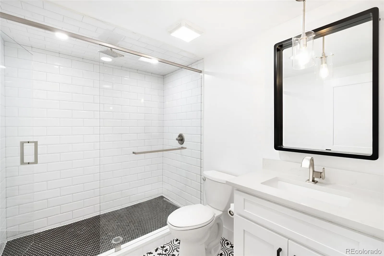 4015 S Olive Street Denver CO 80237 | MLS #REC9191927 09222026140908 1600 41