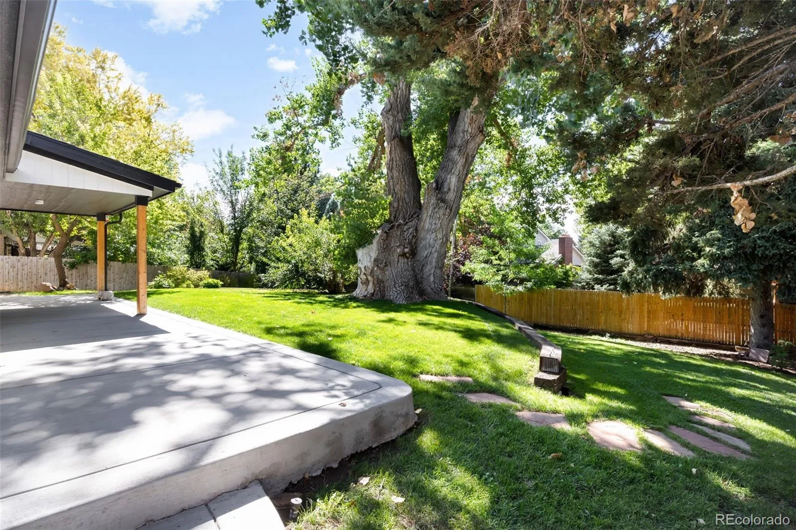 4015 S Olive Street Denver CO 80237 | MLS #REC9191927 09222026140908 1600 43