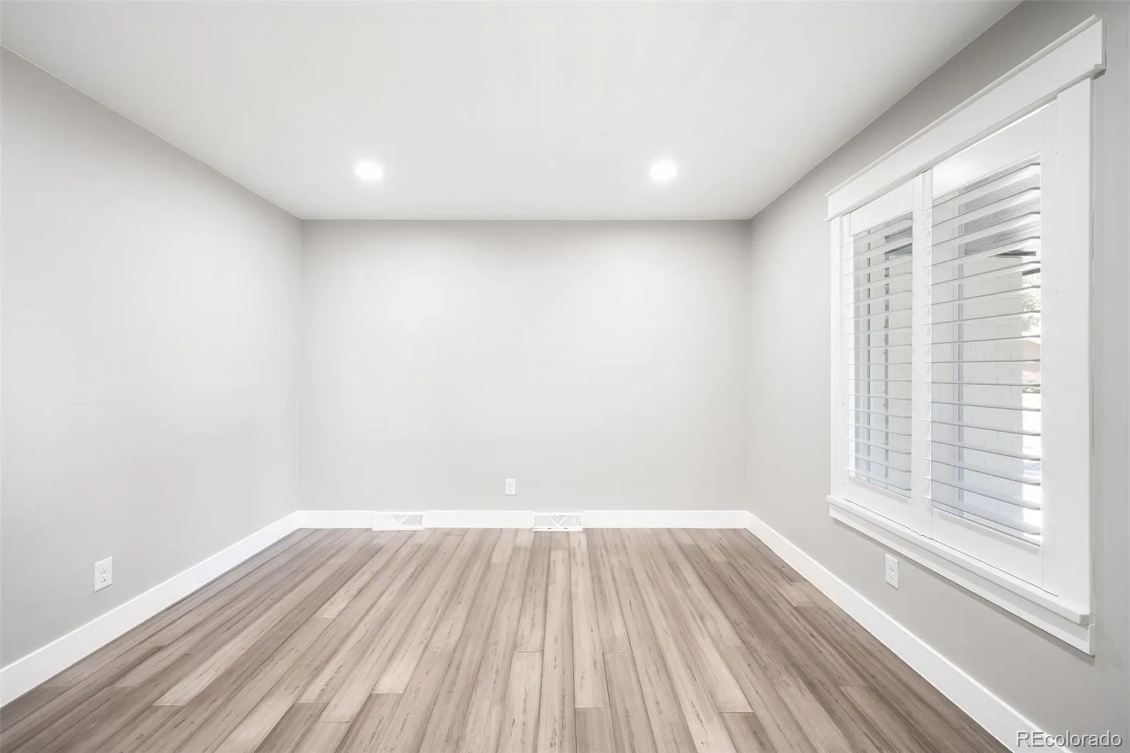 4015 S Olive Street Denver CO 80237 | MLS #REC9191927 09222026140908 1600 6