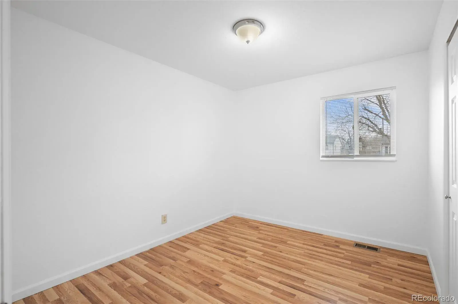 7821 Xavier Street Westminster CO 80030 MLS #REC9193005 01052026193800 1600 13