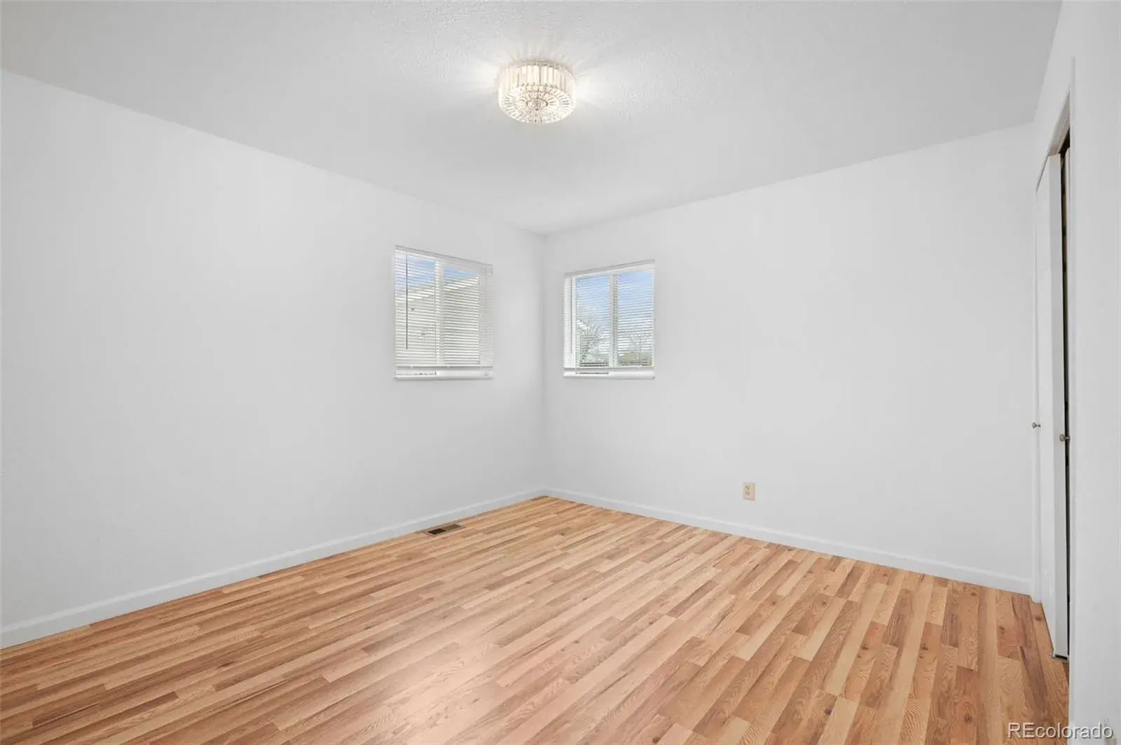 7821 Xavier Street Westminster CO 80030 MLS #REC9193005 01052026193800 1600 20