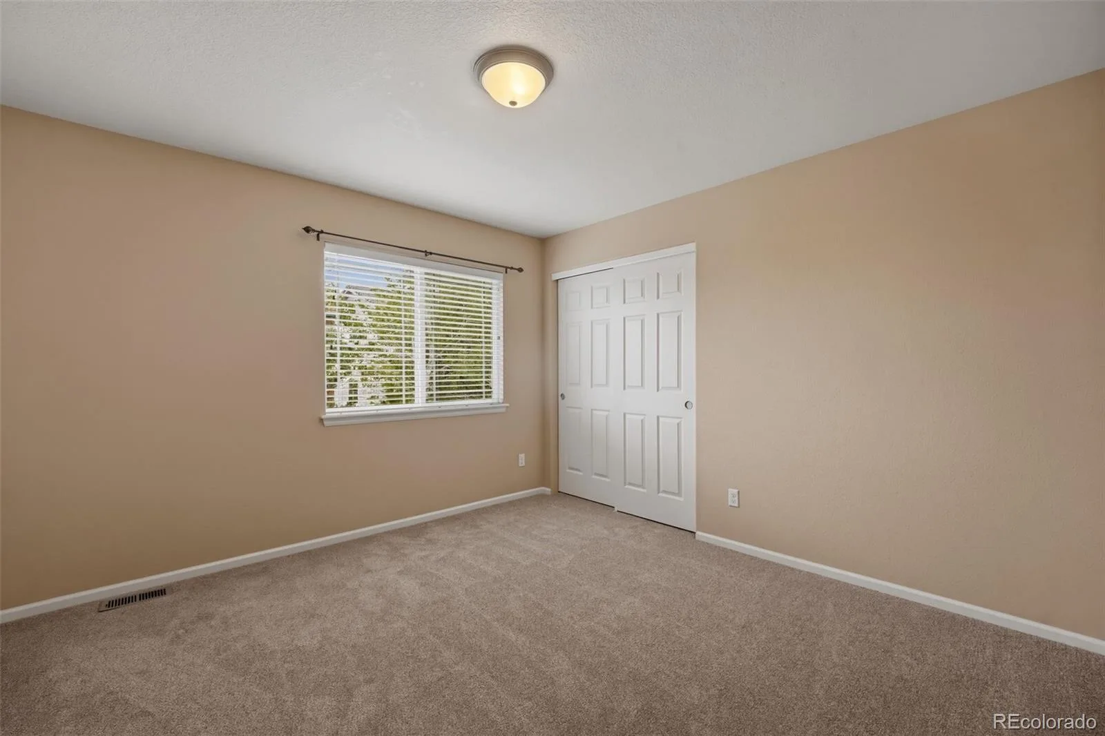 23469 E Ottawa Place Aurora CO 80016 MLS #REC9193696 06022026064408 1600 14