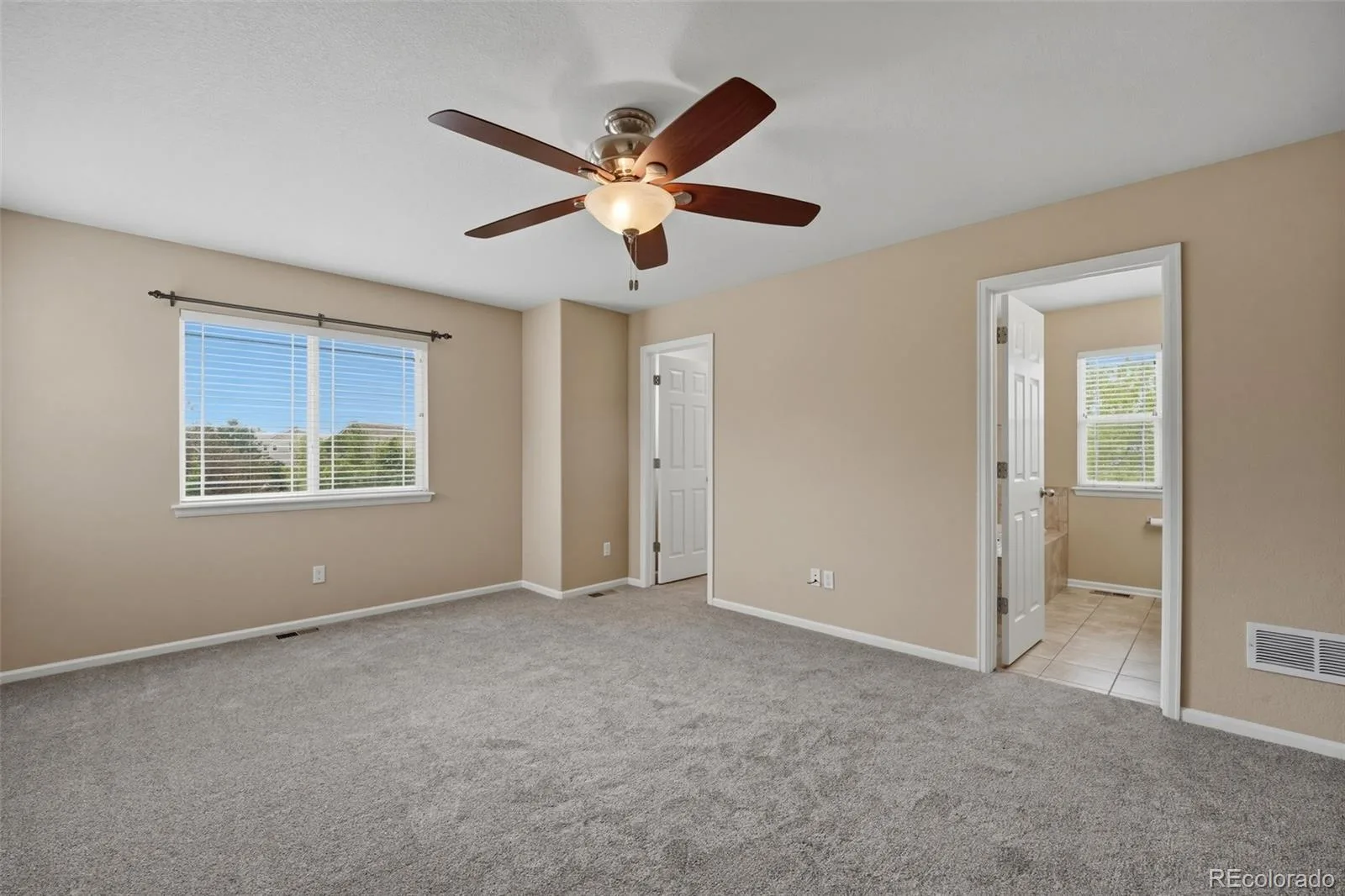 23469 E Ottawa Place Aurora CO 80016 MLS #REC9193696 06022026064408 1600 18