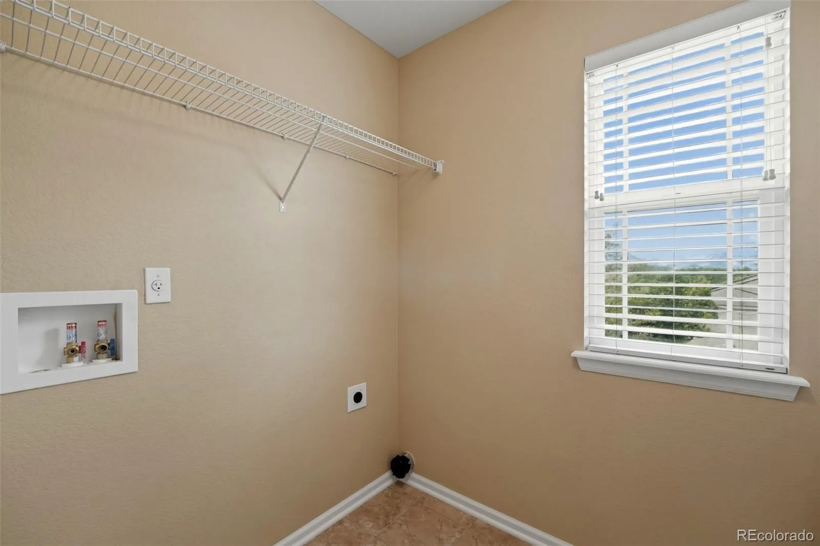 23469 E Ottawa Place Aurora CO 80016 MLS #REC9193696 06022026064408 1600 23