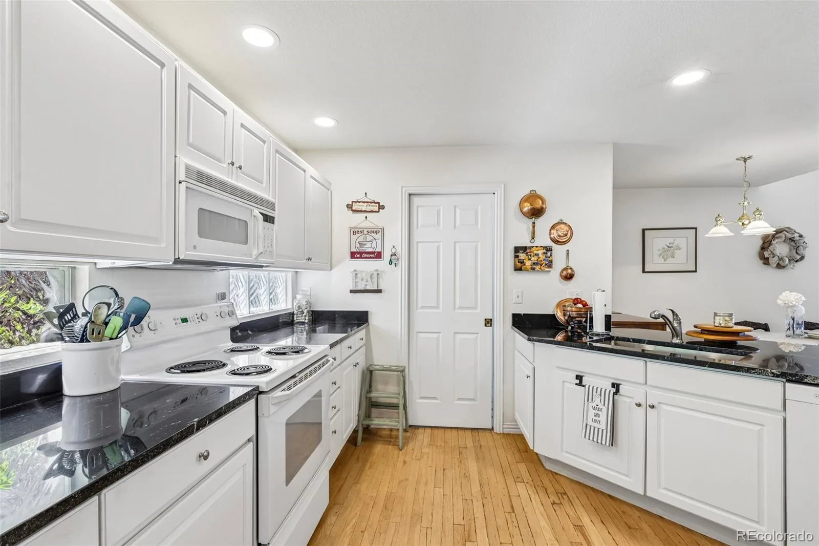 1011 S Valentia Street #95 Denver CO 80247 | MLS #REC9193728 08132026165329 1600 2