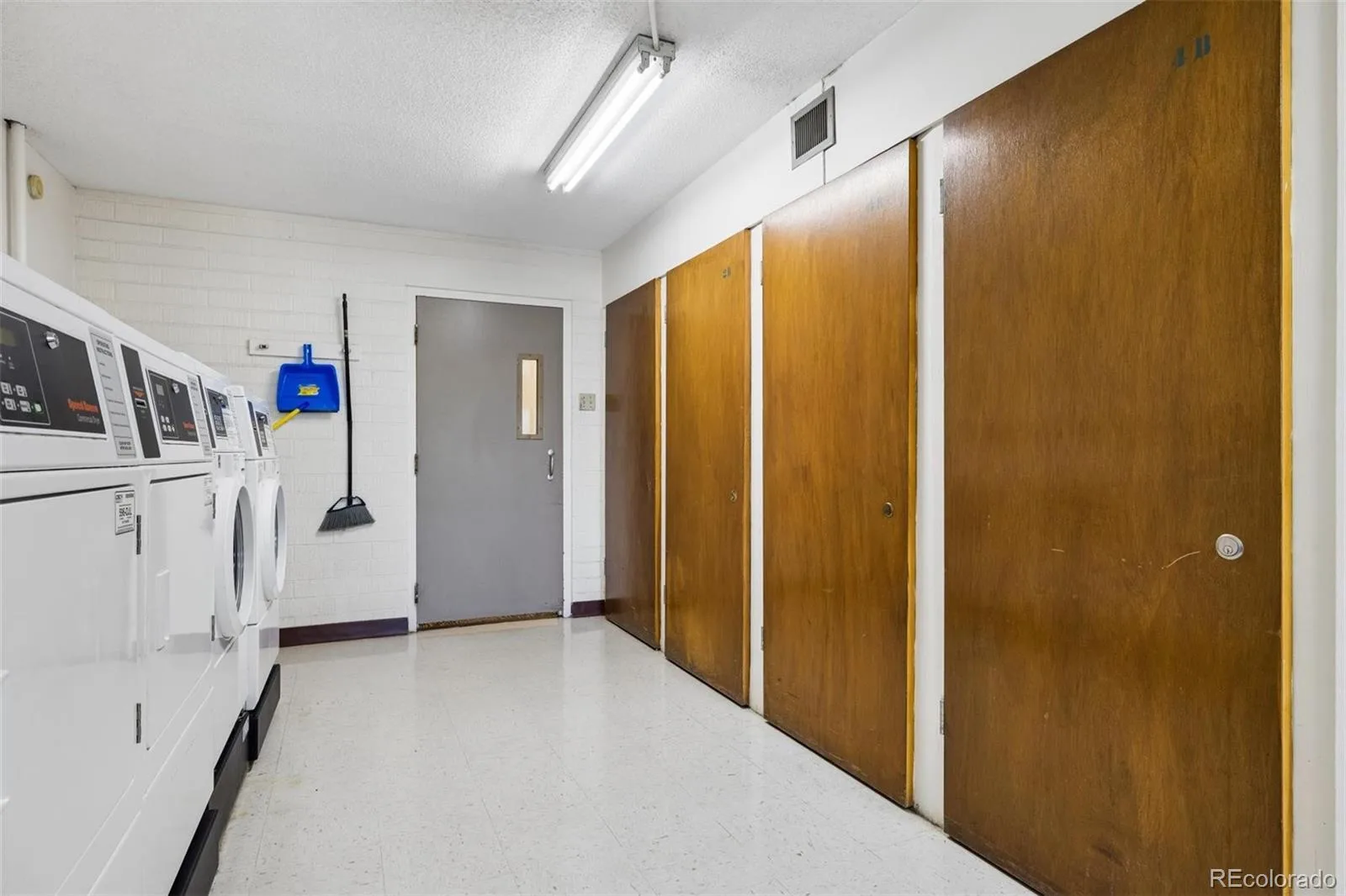 9150 E Center Avenue #4B Denver CO 80247 | MLS #REC9198399 07222026023253 1600 18