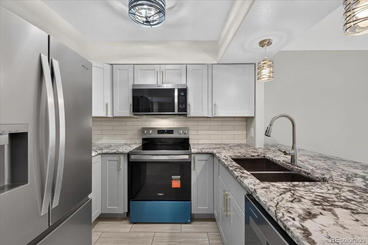 3708 S Ensenada Street Aurora CO 80013 | MLS #REC9198467 08262026154508 1200 13