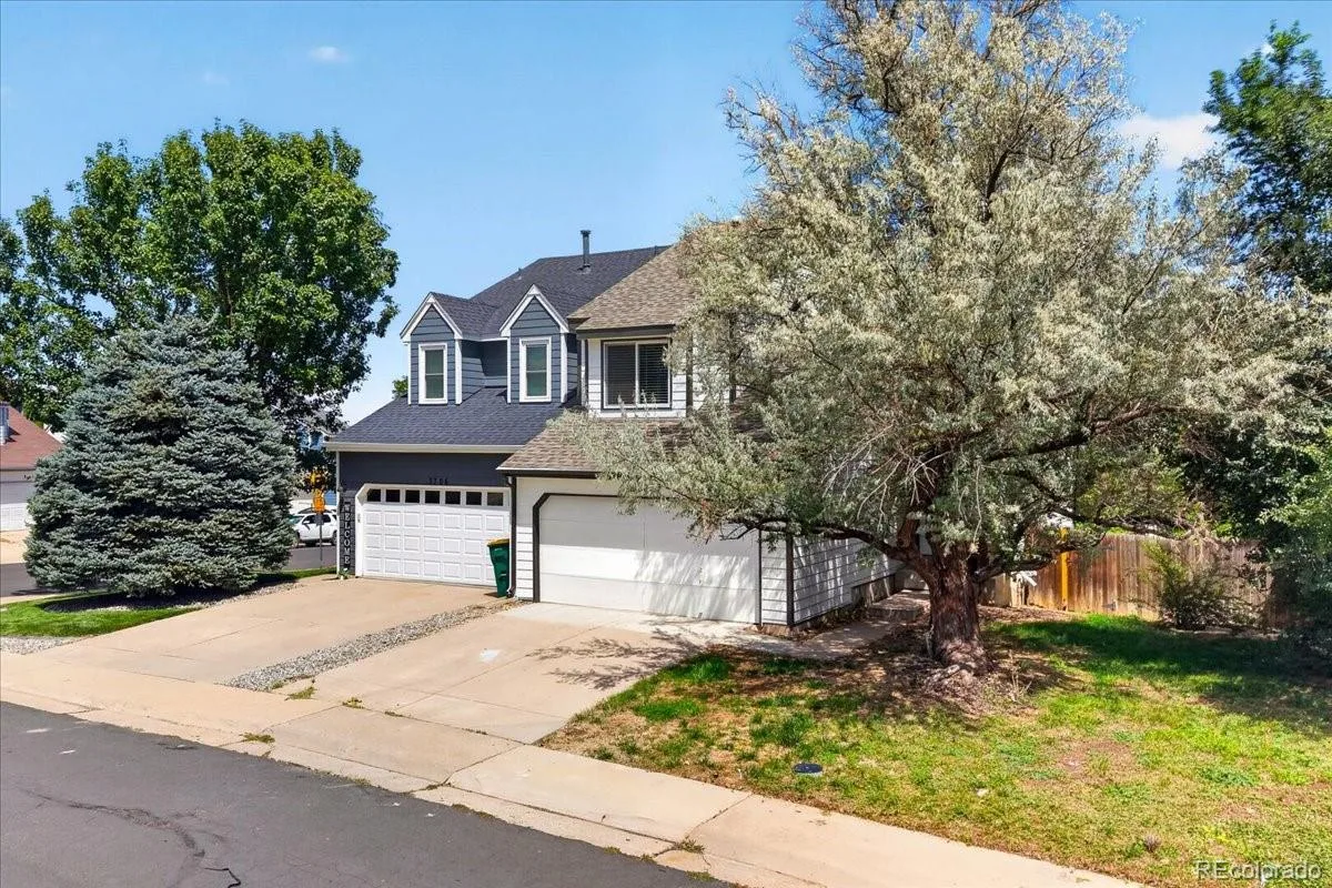 3708 S Ensenada Street Aurora CO 80013 | MLS #REC9198467 08262026154508 1200 42