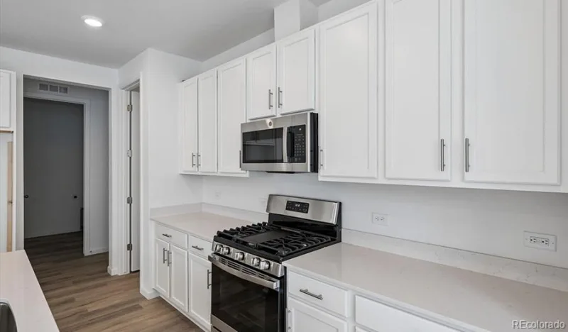 6573 N Malta Street Aurora CO 80019 | MLS #REC9202040 09222026140746 800 11