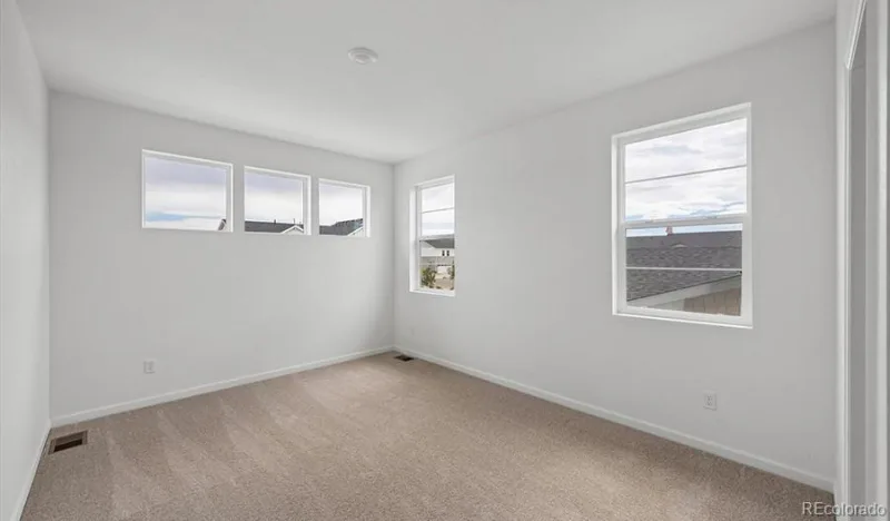6573 N Malta Street Aurora CO 80019 | MLS #REC9202040 09222026140746 800 15