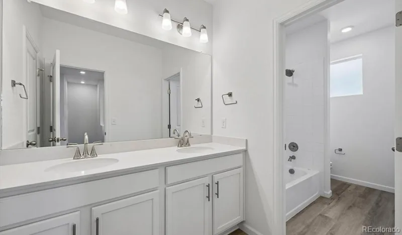 6573 N Malta Street Aurora CO 80019 | MLS #REC9202040 09222026140746 800 17