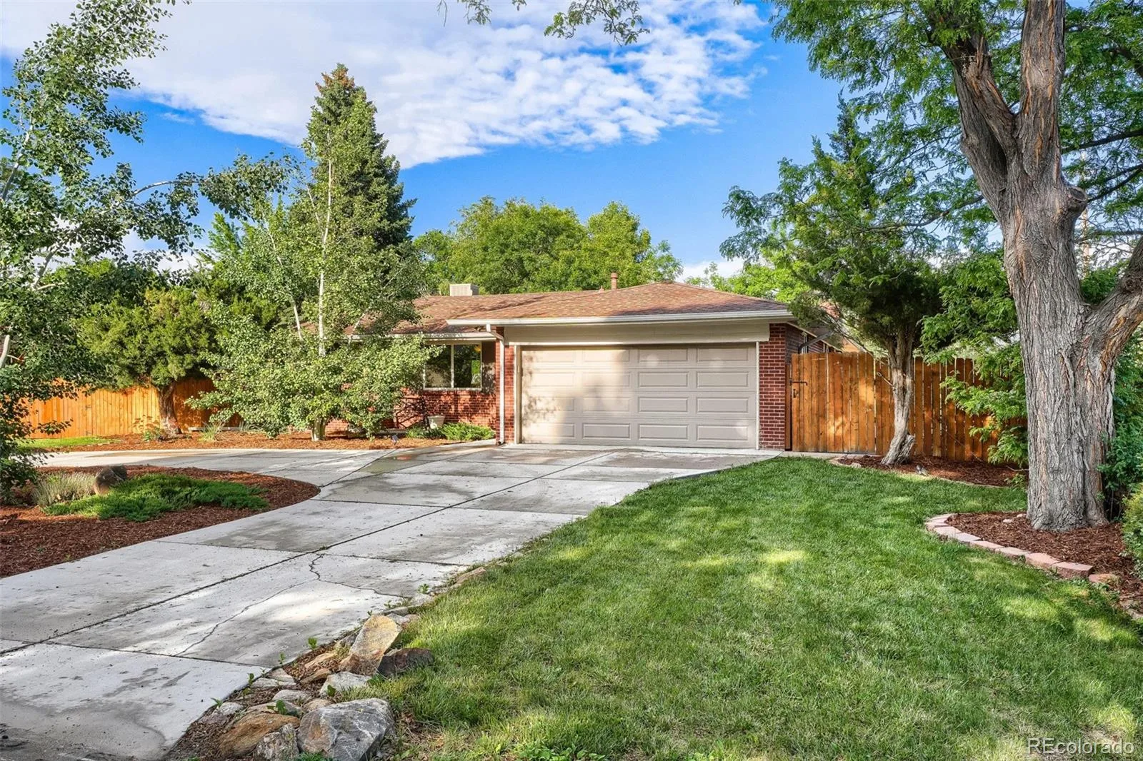 2020 Newcombe Drive Lakewood CO 80215 MLS #REC9202105 06022026211002 1600 1