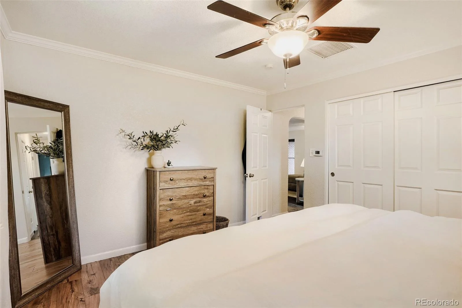 2020 Newcombe Drive Lakewood CO 80215 MLS #REC9202105 06022026211002 1600 18