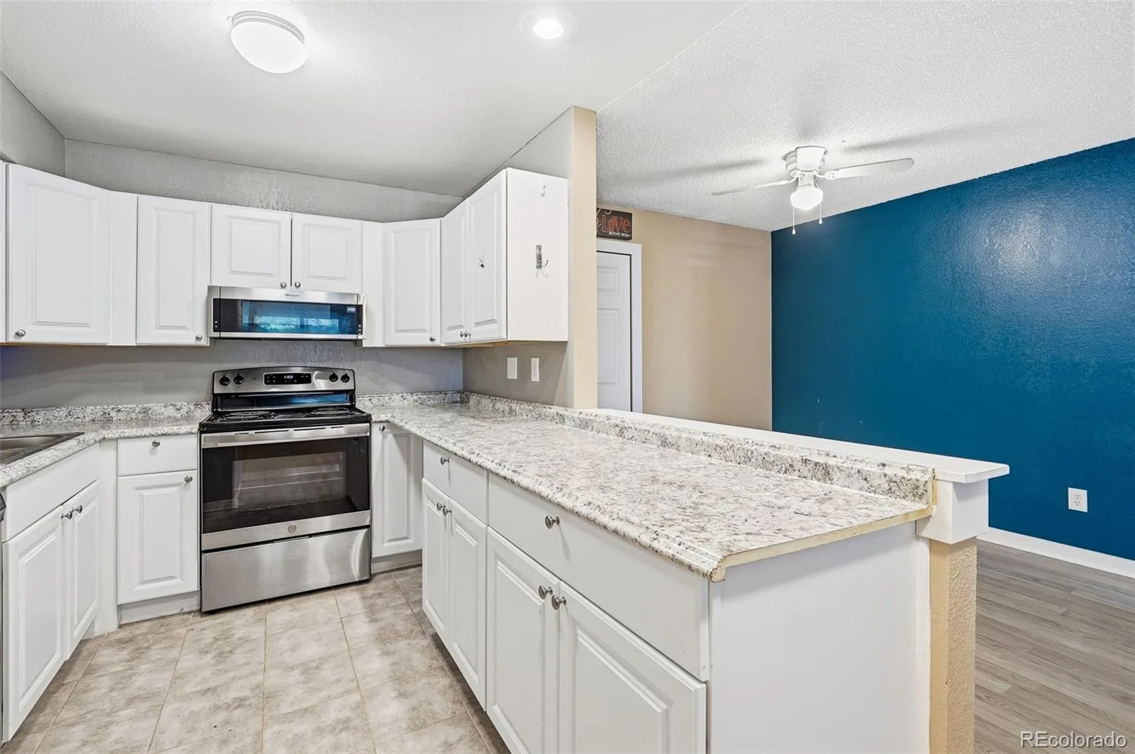 2280 S Oswego Way #201 Aurora CO 80014 | MLS #REC9203448 08272026004523 1600 15