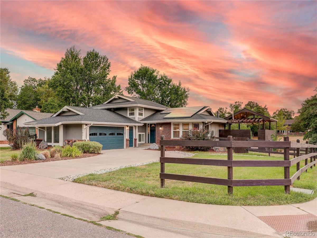 7703 S Elizabeth Way Littleton CO 80122 | MLS #REC9203744 MLS #REC9203744 image #0