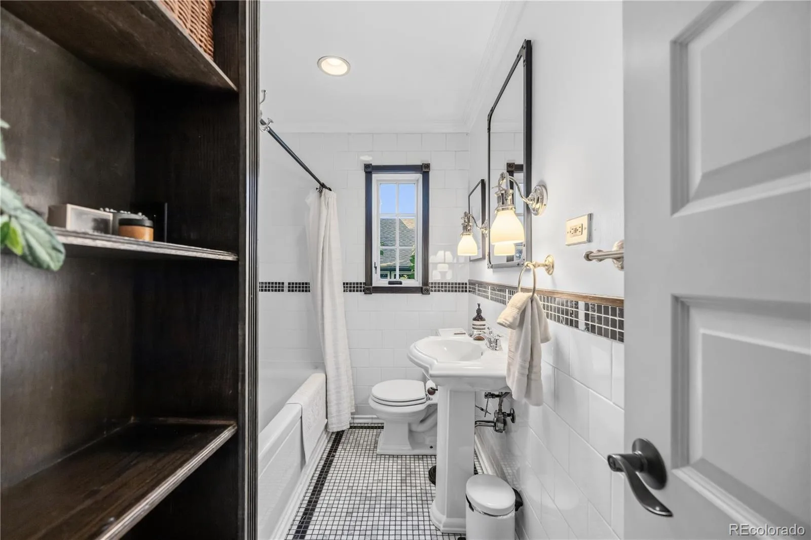 2375 Locust Street Denver CO 80207 | MLS #REC9204868 08192026145652 1600 13
