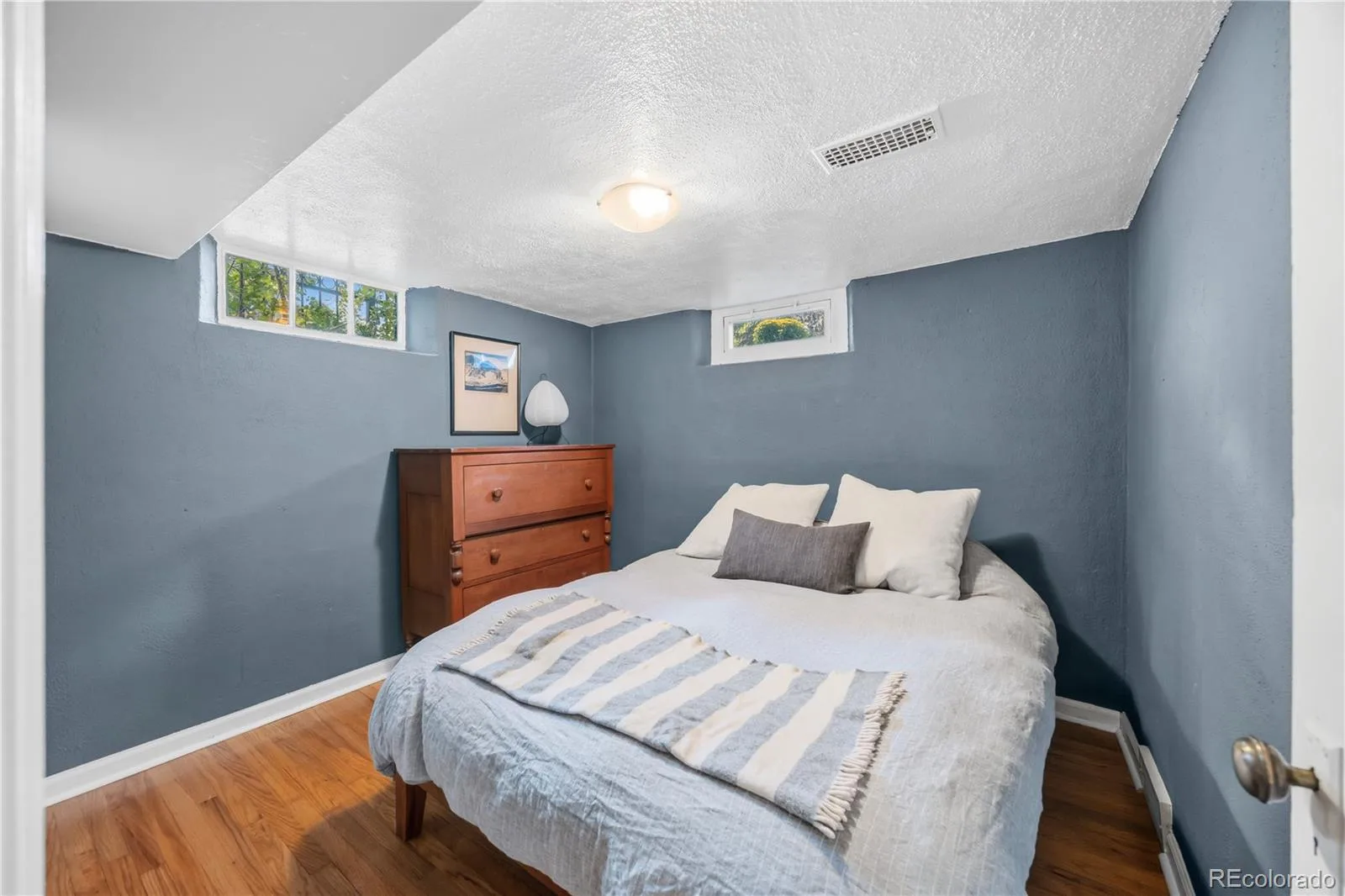 2375 Locust Street Denver CO 80207 | MLS #REC9204868 08192026145652 1600 19