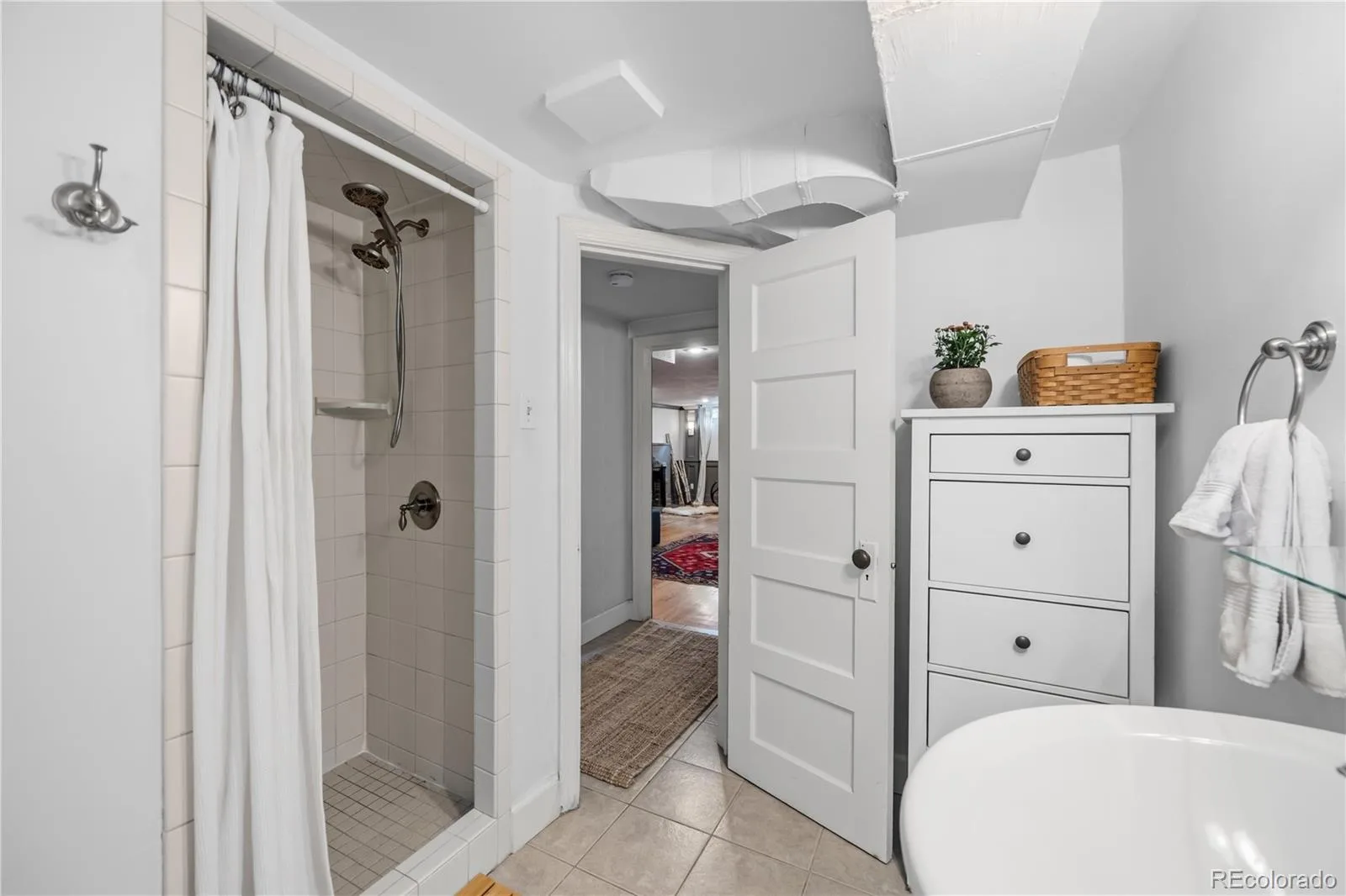 2375 Locust Street Denver CO 80207 | MLS #REC9204868 08192026145652 1600 21