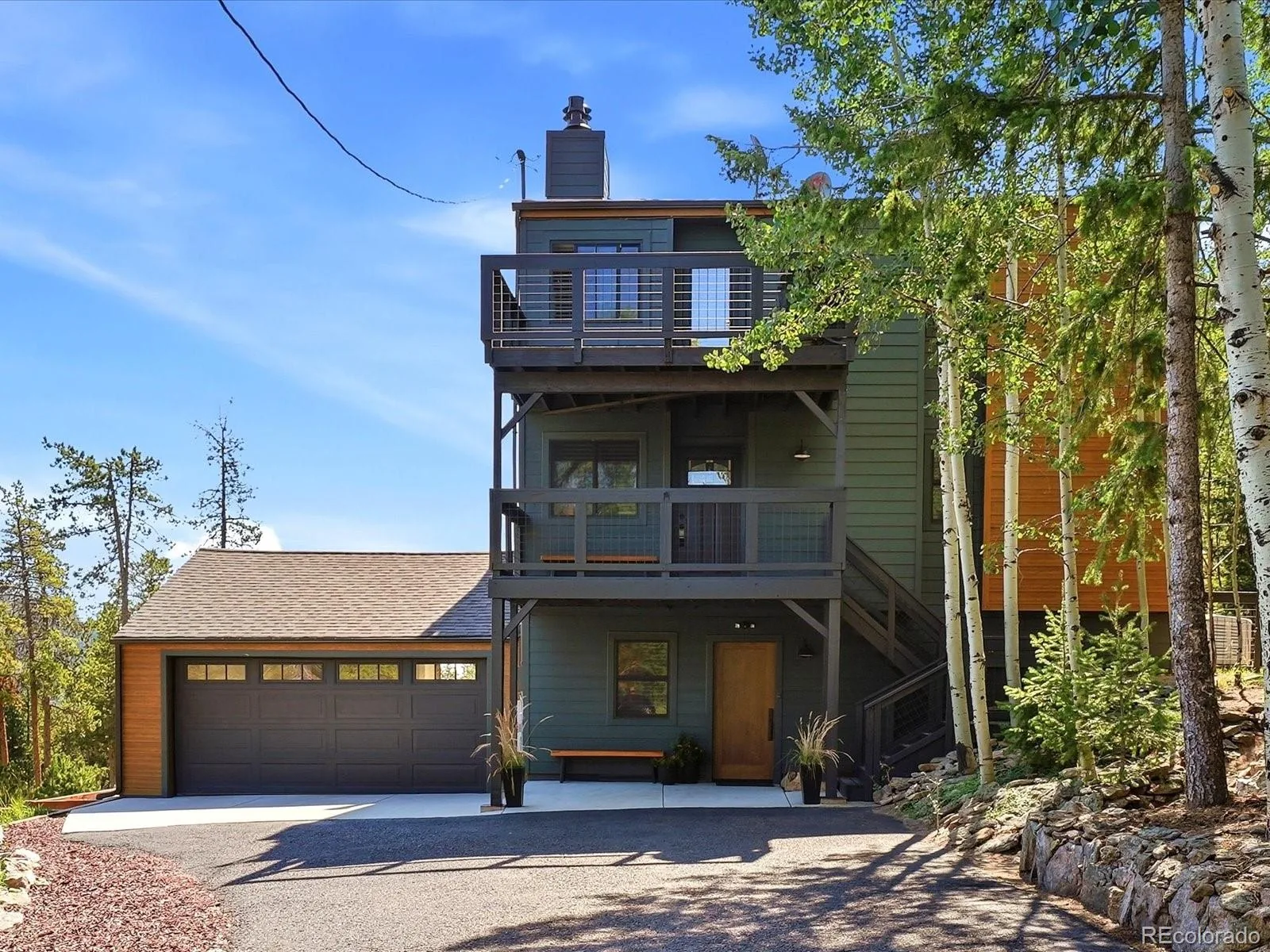 10594 Crystal Drive Morrison CO 80465 | MLS #REC9205347 08102026210456 1600 1