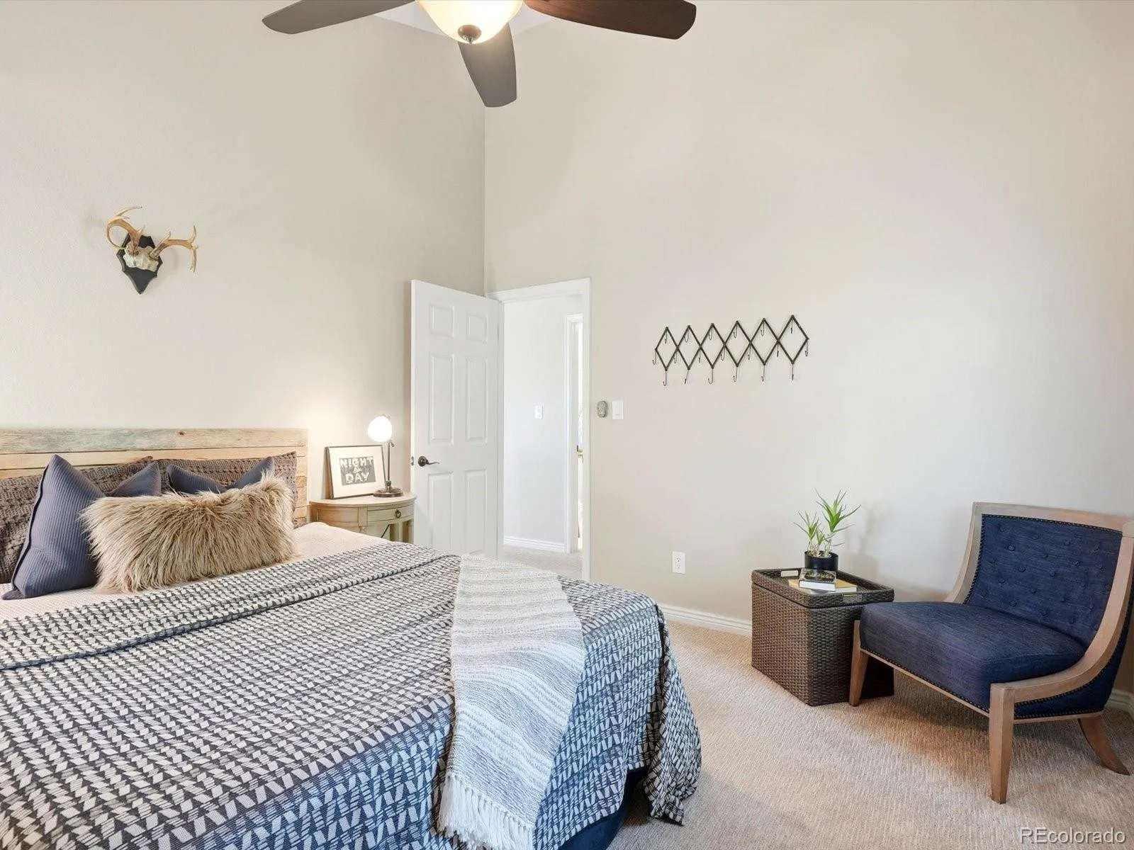 10594 Crystal Drive Morrison CO 80465 | MLS #REC9205347 08102026210456 1600 31