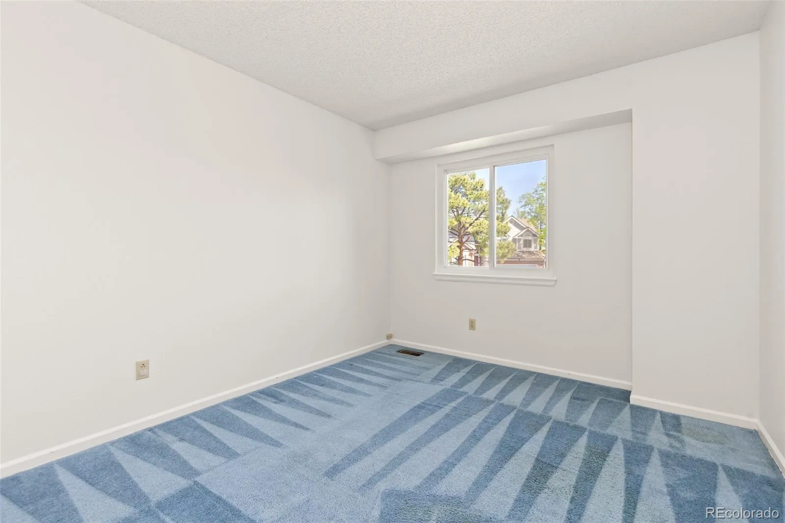 12526 W 85th Circle Arvada CO 80005 MLS #REC9206182 04232026172825 1600 27