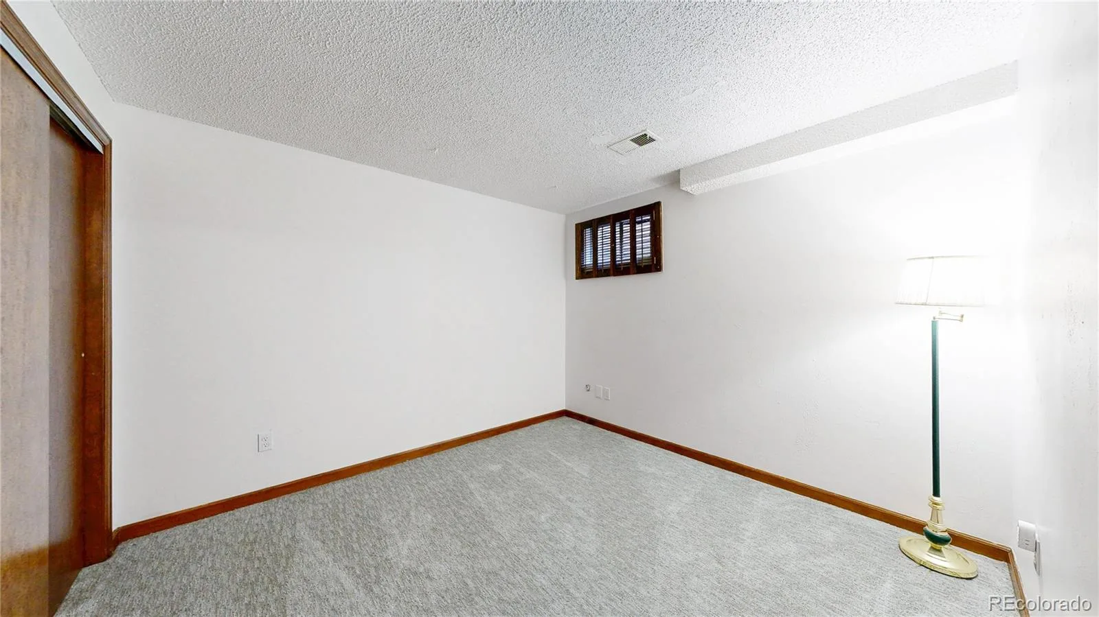 10453 W Arkansas Drive Lakewood CO 80232 | MLS #REC9206665 08042026223240 1600 31