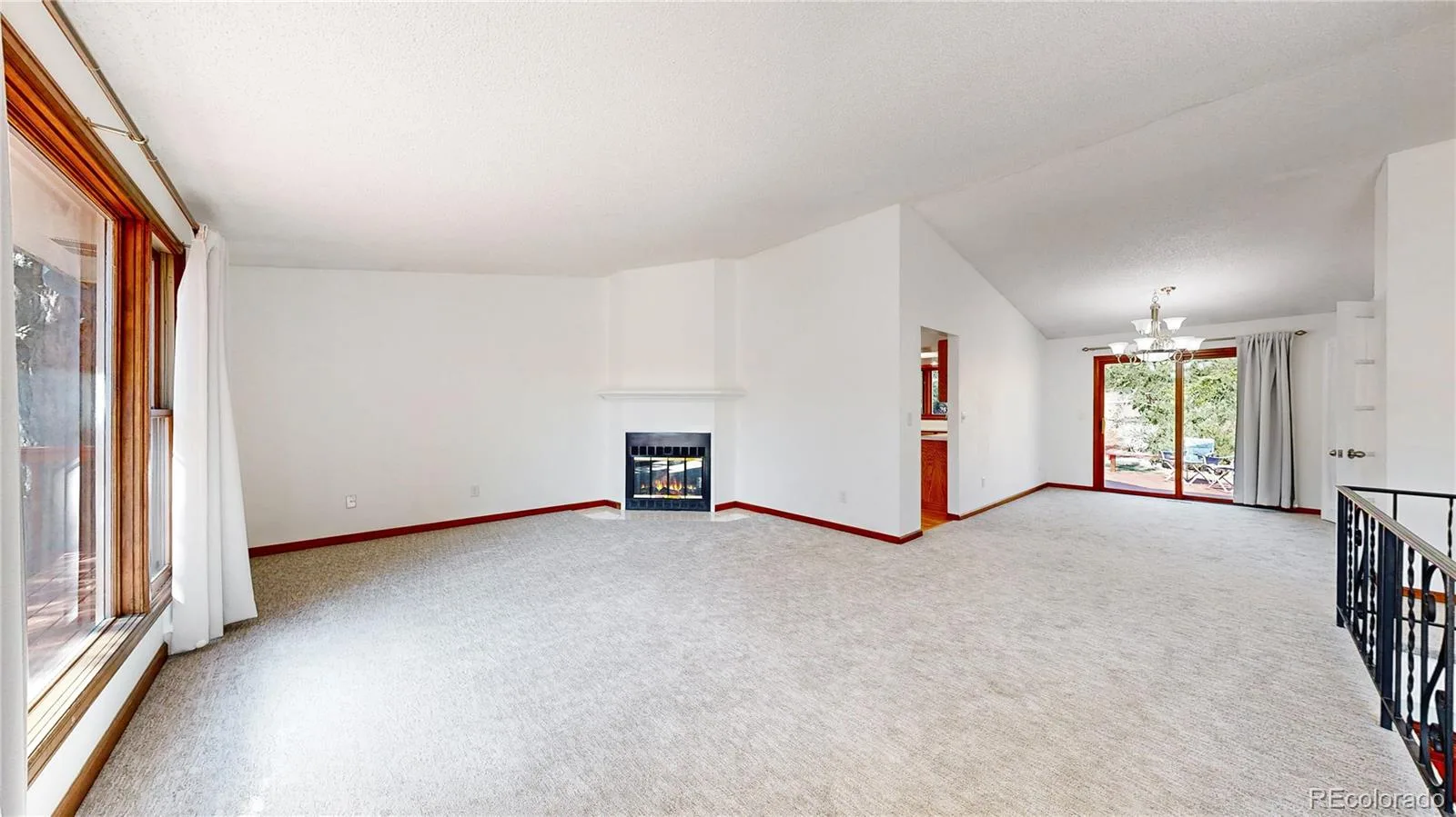 10453 W Arkansas Drive Lakewood CO 80232 | MLS #REC9206665 08042026223240 1600 4