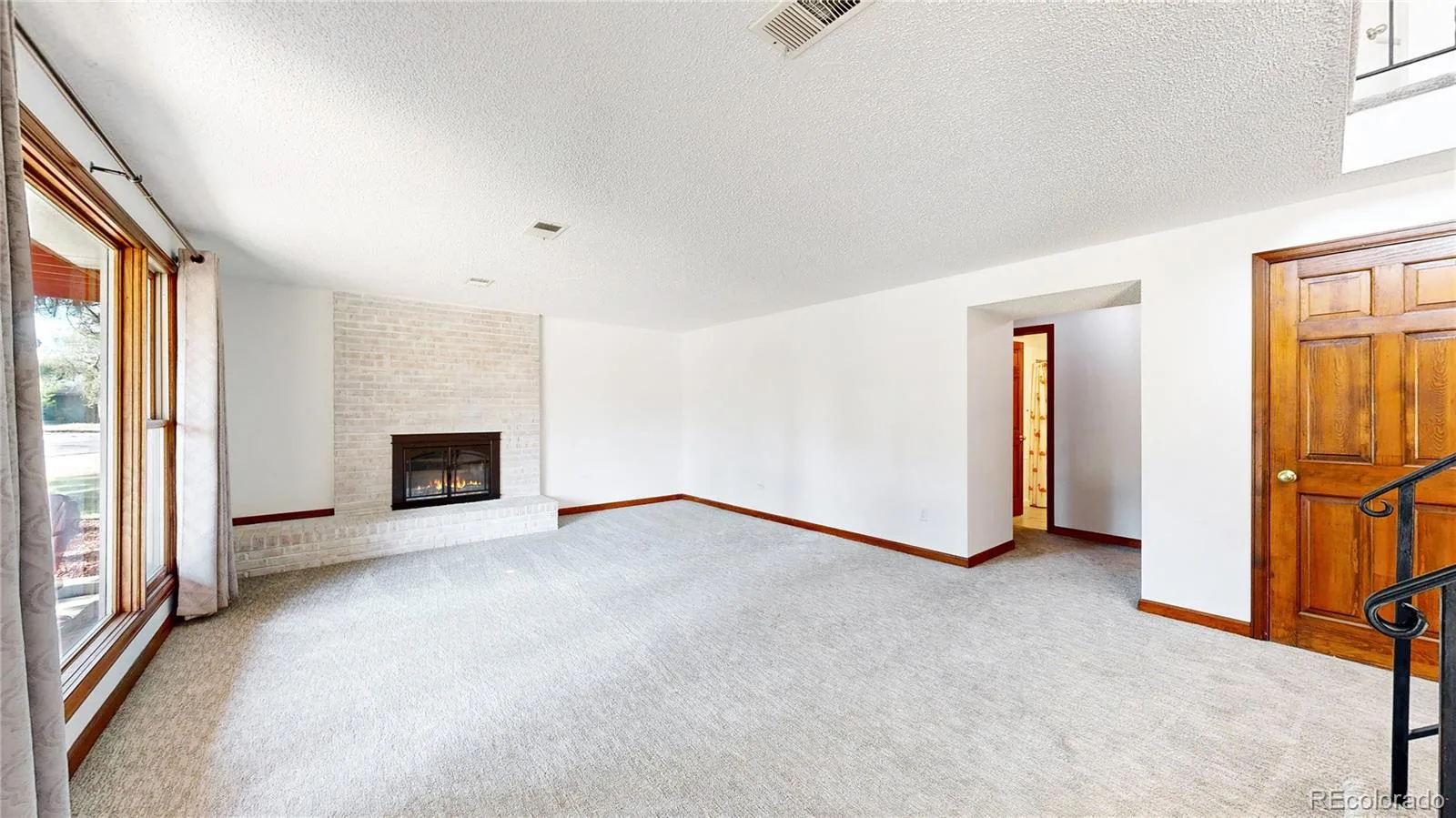 10453 W Arkansas Drive Lakewood CO 80232 | MLS #REC9206665 08042026223240 1600 6