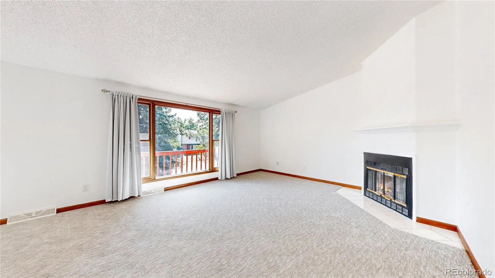 10453 W Arkansas Drive Lakewood CO 80232 | MLS #REC9206665 08042026223240 1600 8