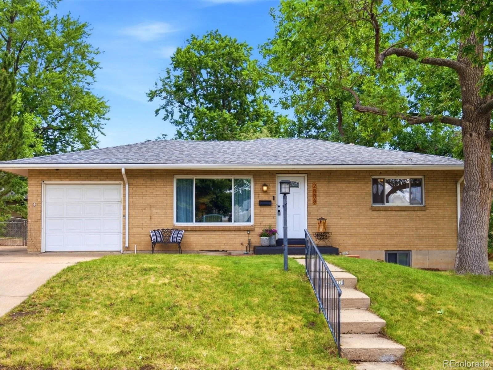 2888 S Zurich Court Denver CO 80236 MLS #REC9207275 06282026212114 1600 2