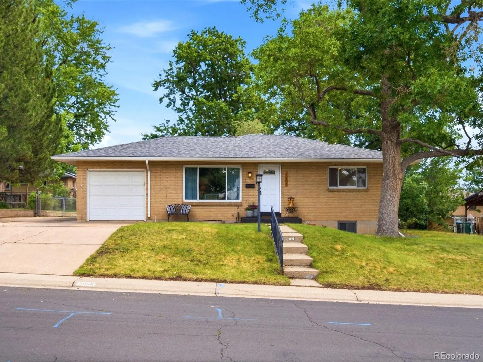 2888 S Zurich Court Denver CO 80236 MLS #REC9207275 06282026212114 1600 3