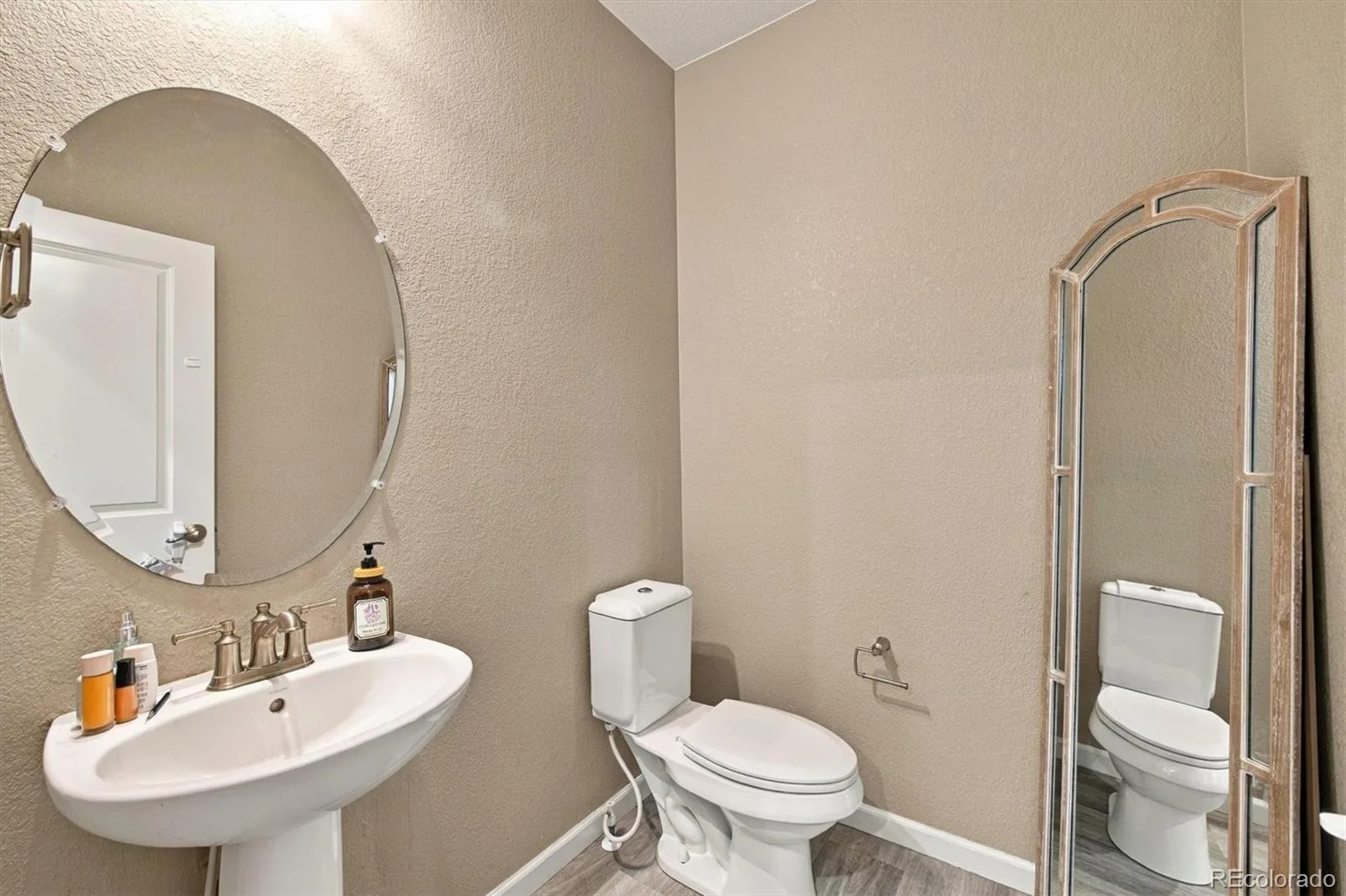 23791 E Minnow Drive Aurora CO 80016 | MLS #REC9208860 10152026213647 1600 14