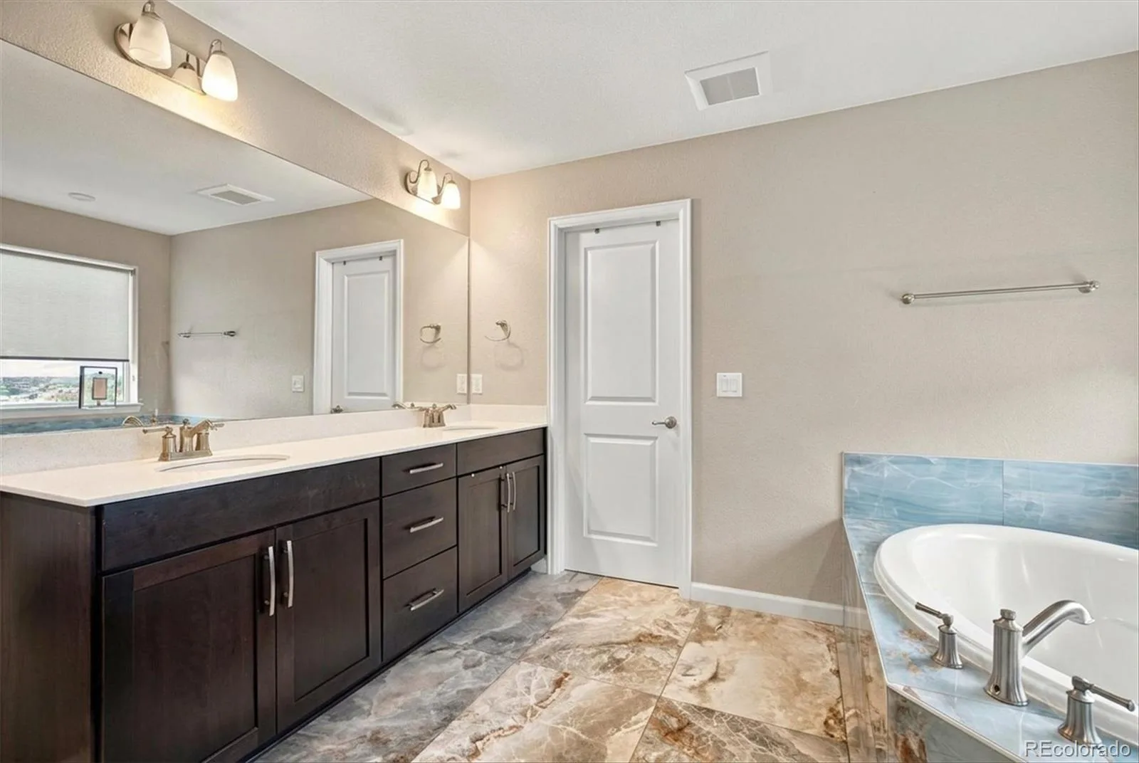23791 E Minnow Drive Aurora CO 80016 | MLS #REC9208860 10152026213647 1600 19