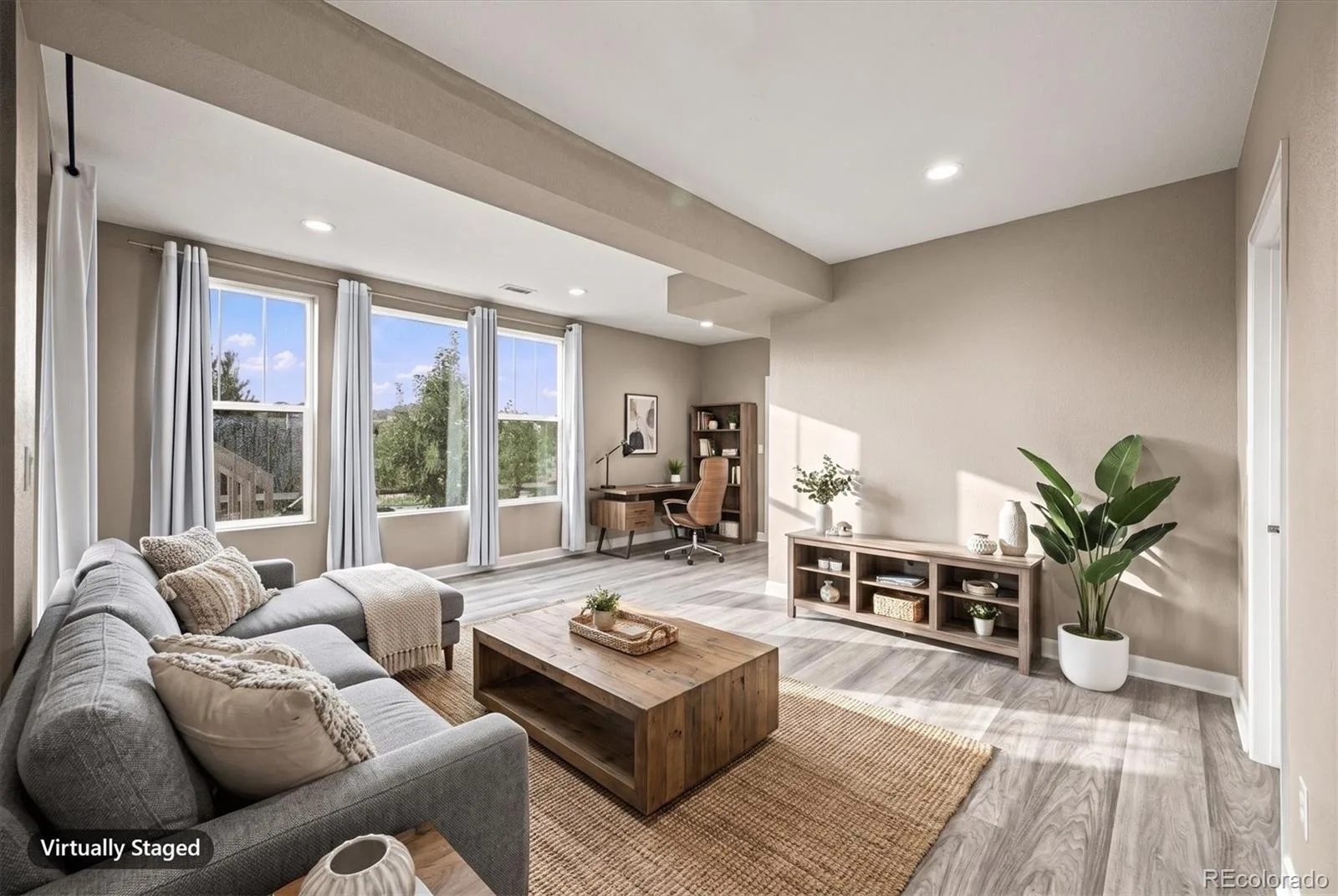 23791 E Minnow Drive Aurora CO 80016 | MLS #REC9208860 10152026213647 1600 32