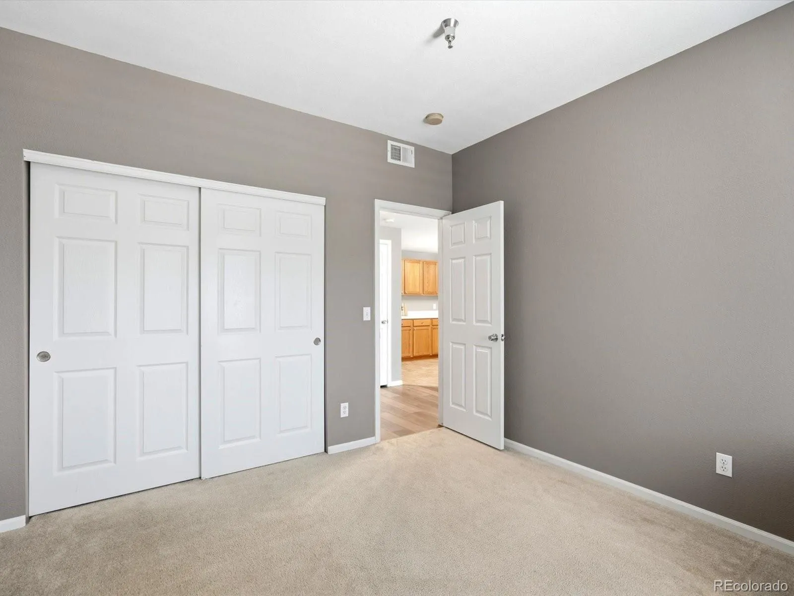2575 S Syracuse Way #H202 Denver CO 80231 MLS #REC9212044 04292026215702 1600 22